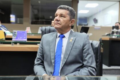 Deputado Dan Câmara pede atenção dos Poderes Executivos na atenção aos servidores