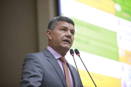 Deputado Dan Câmara se compromete com a luta contra o câncer de colo de útero