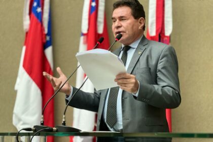 Deputados propõem leis que beneficiam conselheiros tutelares e pacientes com diagnóstico de endometriose