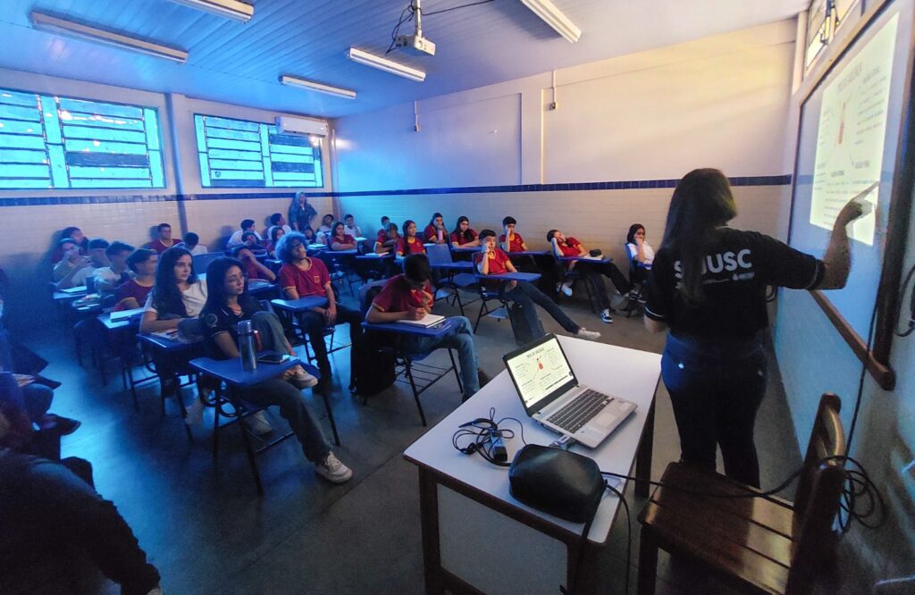 “Operação Átria“: violência de gênero é tema de debates promovidos pela Sejusc em escolas de Manaus