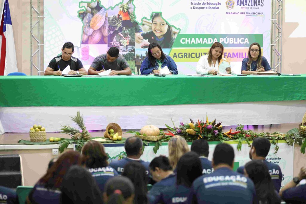 Agricultores de comunidades tradicionais concorrem a edital para fornecimento de merenda escolar