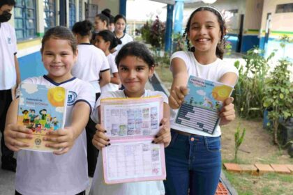 Alunos da EE Profª. Tereza Tupinambá participam de ações em alusão ao “Março Lilás”