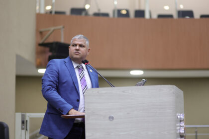 Vereador Elan Alencar fiscaliza unidades de saúde da zona rural de Manaus