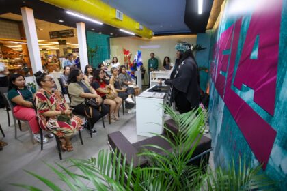 Artesãs da Prefeitura de Manaus participam de oficina