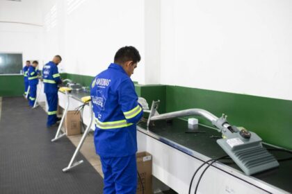 Governo do Amazonas moderniza iluminação pública de Canutama