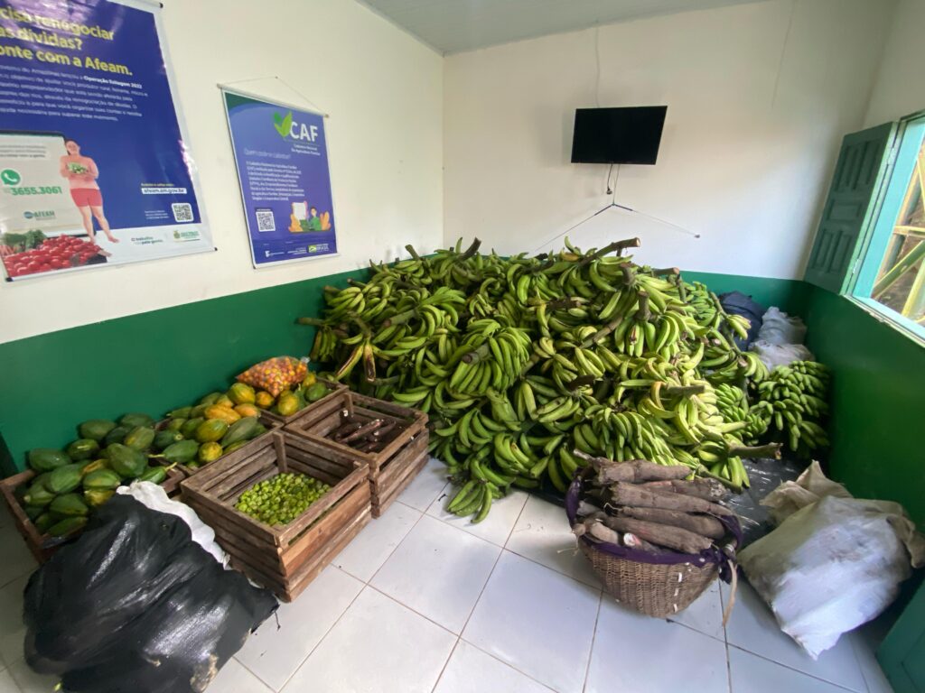 Amaturá: Idam atua no escoamento de 2,5 toneladas de alimentos comercializados via PAA