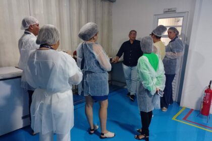 Idam trata de prospecção de negócios com produtores de óleos vegetais do Amazonas com empresa de fitocosméticos