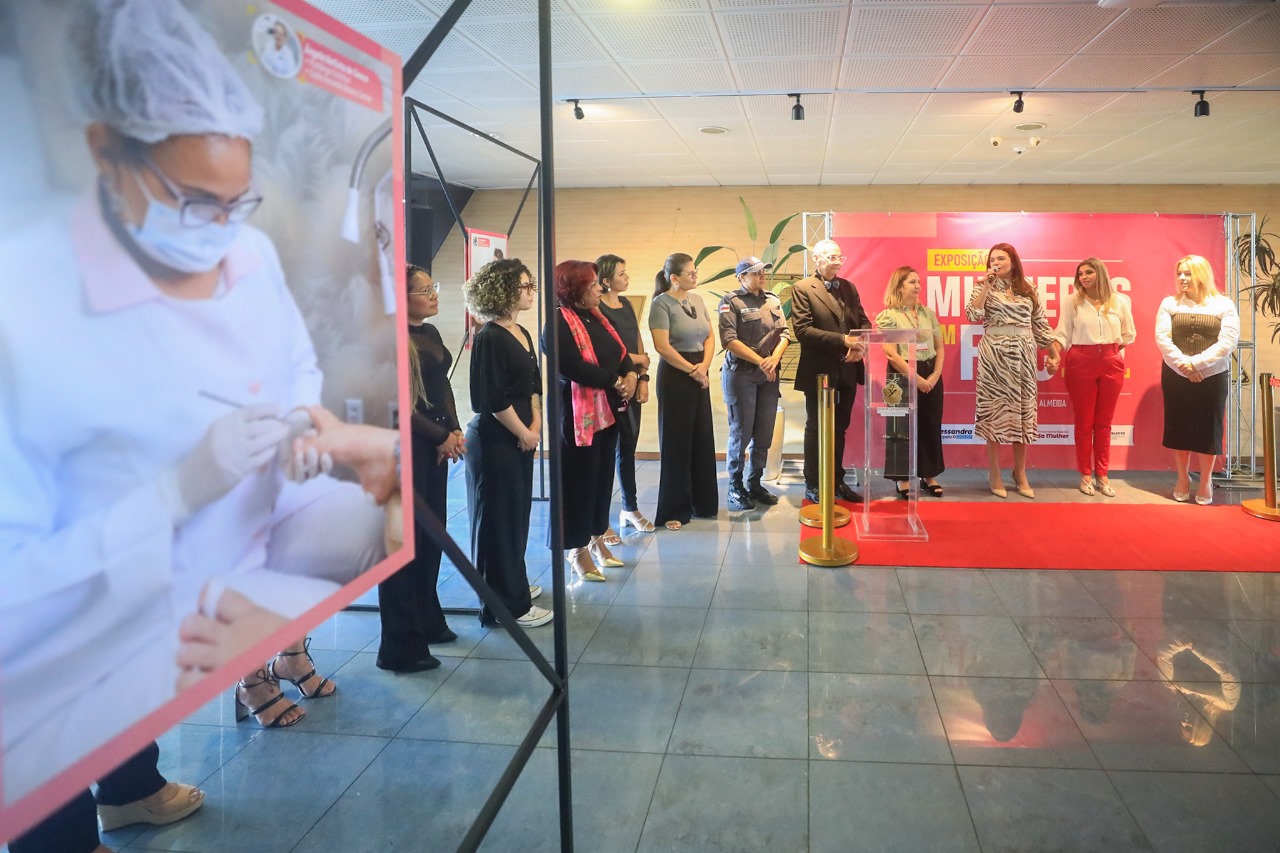 Lançamento da exposição ‘Mulheres em foco’ da Aleam mostra imagens de trabalhadoras