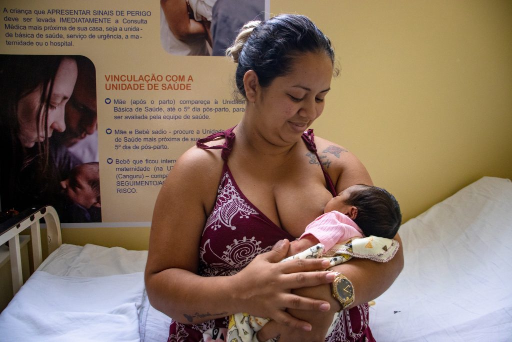 Moura Tapajóz promove curso sobre aplicação do formulário de observação e avaliação da mamada
