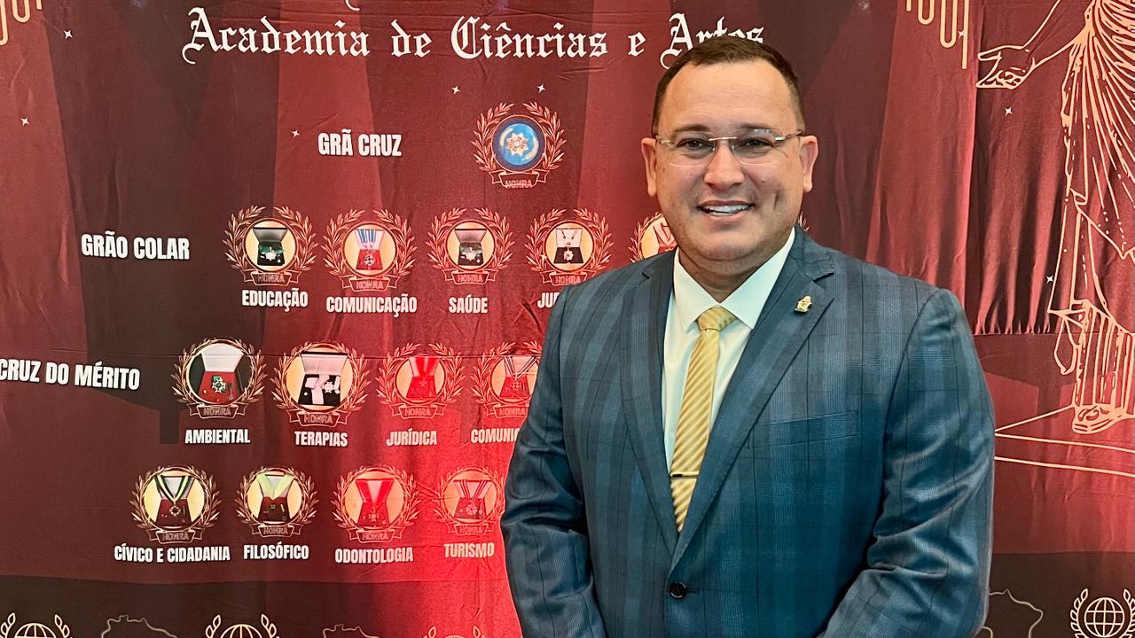 Vereador Raiff Matos é condecorado pela Cruz do Mérito da Amazônia em evento no Amapá