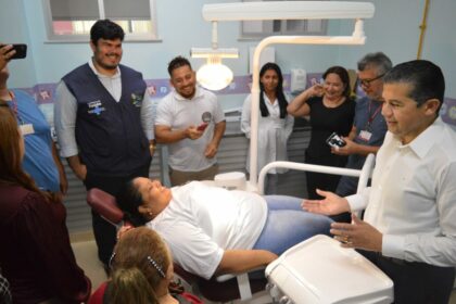 Saúde do Amazonas entrega ambulância e cadeira odontológica no SPA Joventina Dias