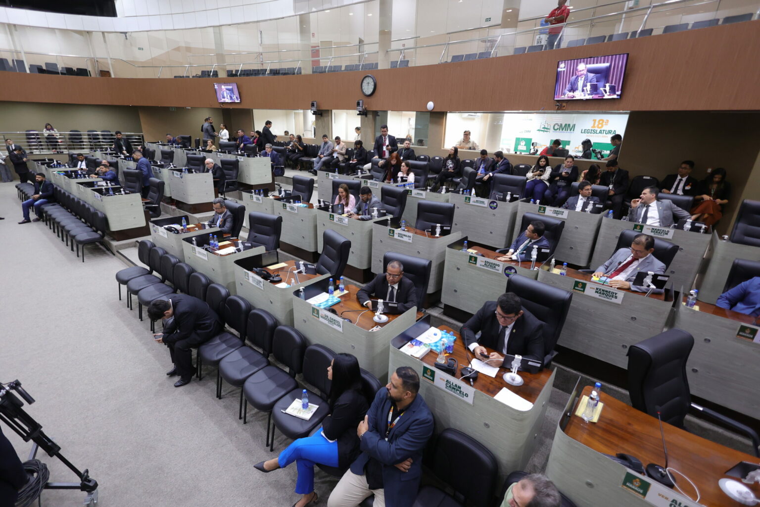 Vereadores aprovam reajuste salarial de servidores municipais