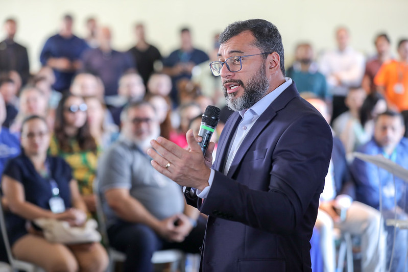 Com R$ 7,6 milhões em investimentos, Wilson Lima entrega novos veículos e equipamentos para unidades da UEA na capital e interior
