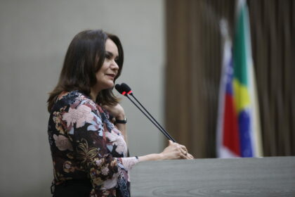 PL de Jacqueline assegura ensino de Língua Portuguesa para imigrantes e refugiados em Manaus