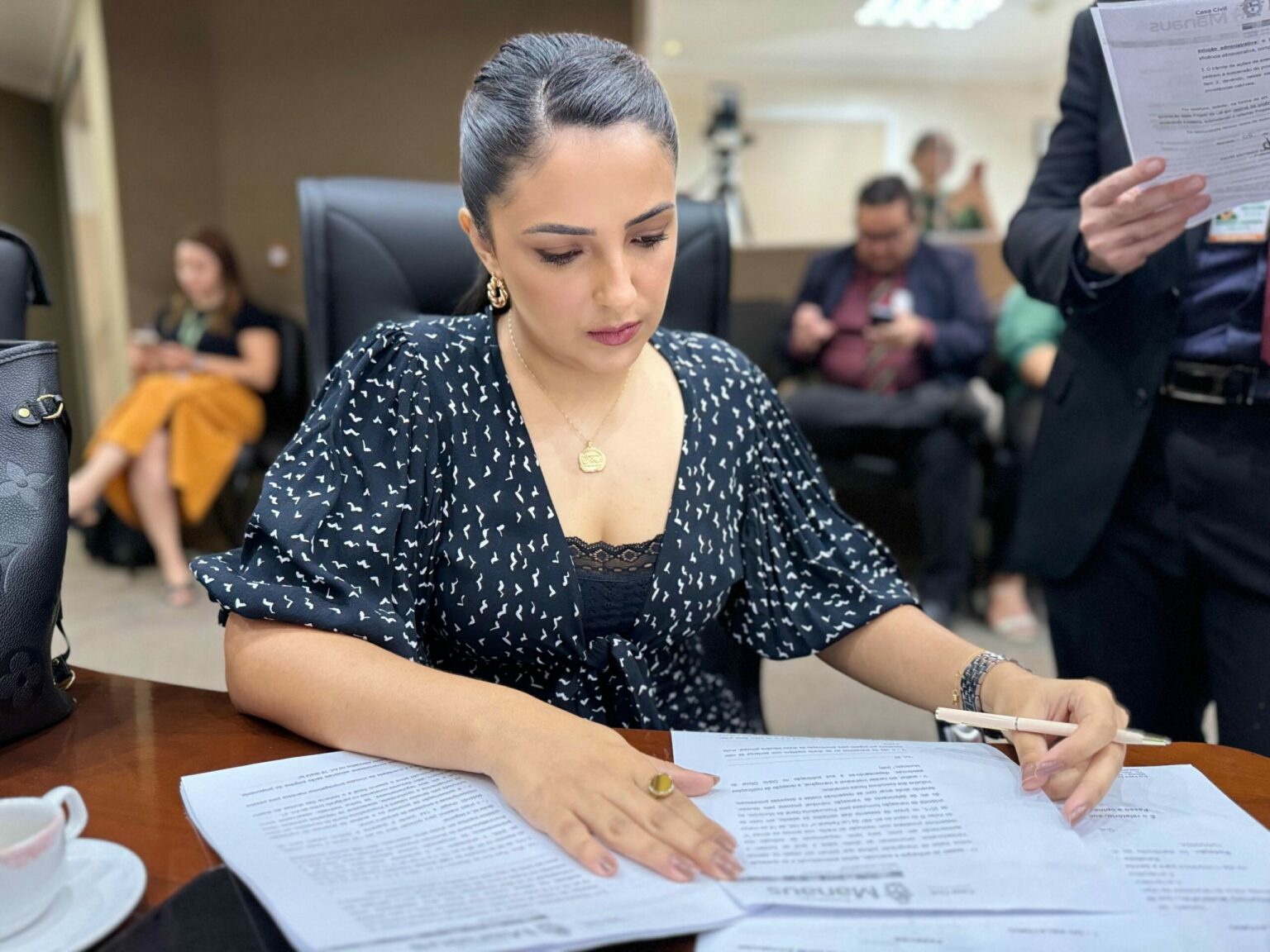 Thaysa Lippy destaca PL que garante mediadores aos alunos autistas até o fim da avaliação psicossocial