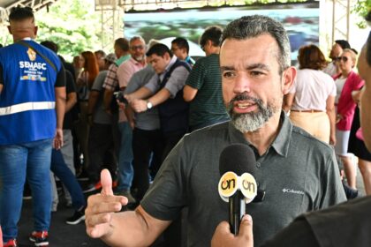 Vereador Peixoto participa da assinatura da ordem de serviço de novo viaduto em Manaus
