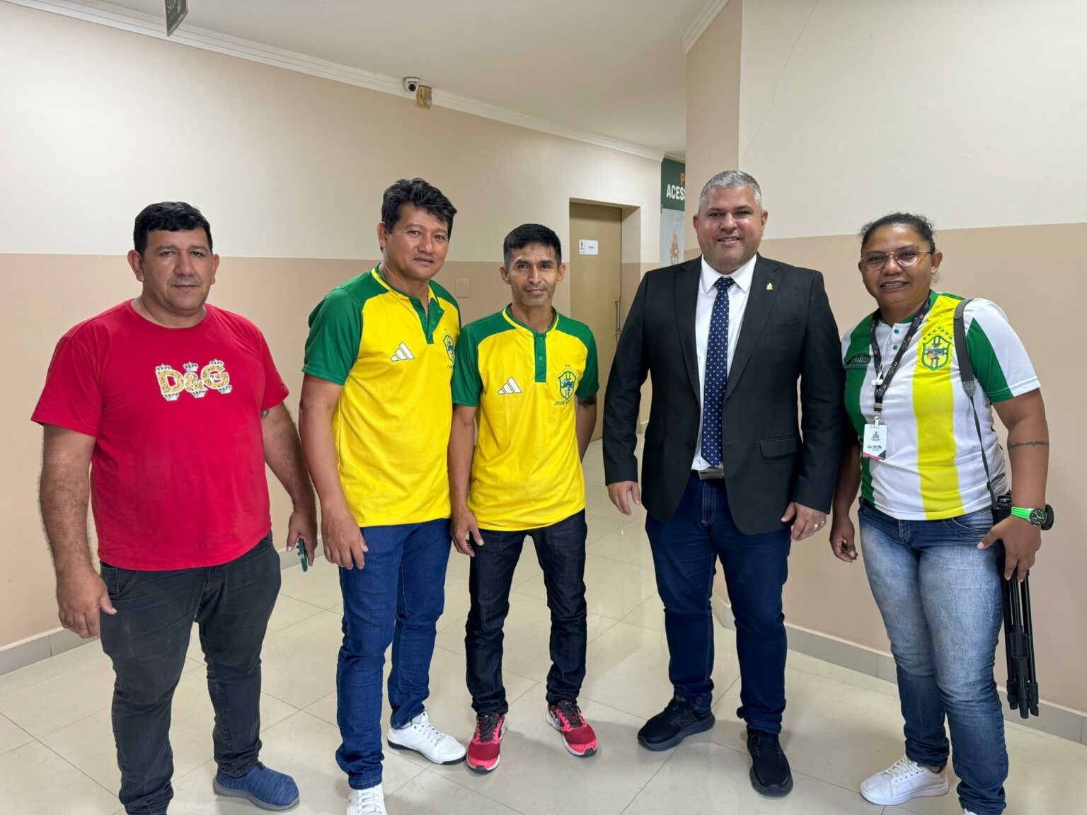 Time de futebol recebe apoio do vereador Elan Alencar para temporada de 2024