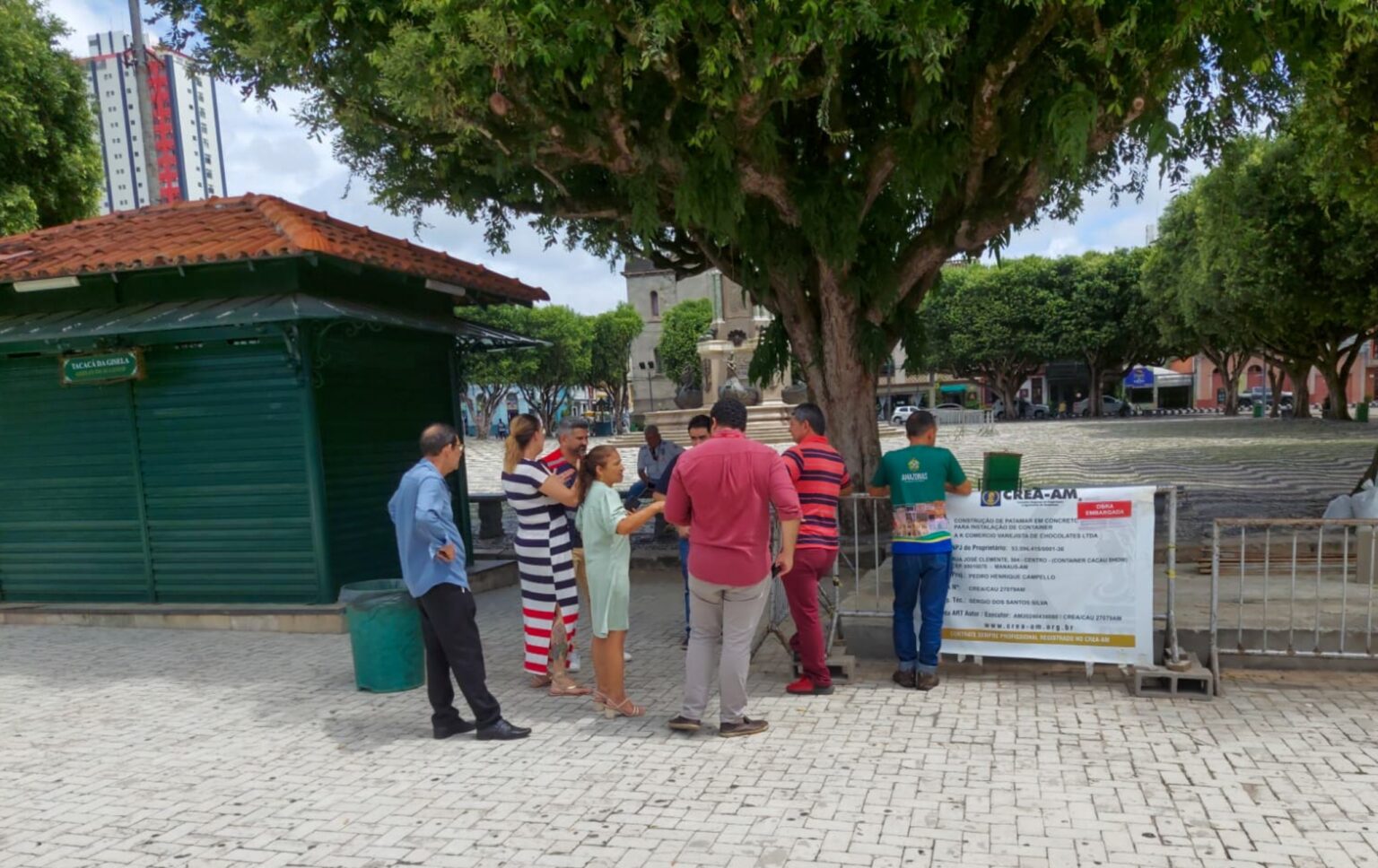 Obra no entorno do Teatro Amazonas é embargada pela prefeitura e pelo Iphan-AM