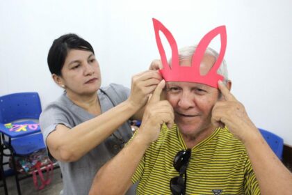 CECF Miranda Leão faz oficina de adereços de Páscoa em Grupos de Convivência