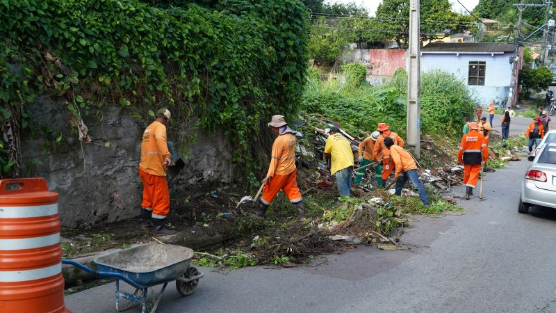 Prefeitura de Manaus inicia construção de passeio público em trecho no bairro Petrópolis